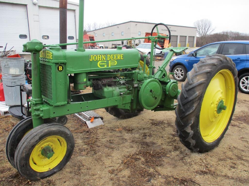 Main image John Deere B
