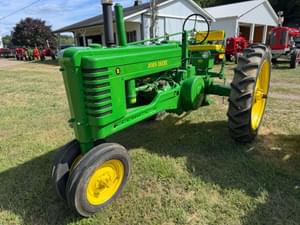 John Deere B Image