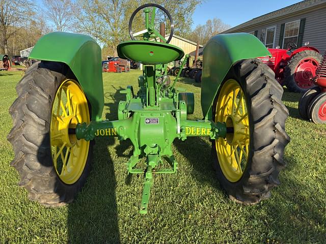 Image of John Deere B equipment image 2