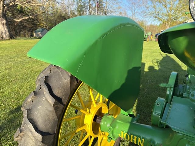 Image of John Deere B equipment image 3