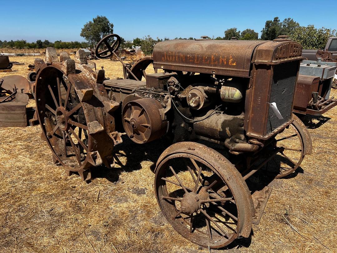 Image of John Deere D Primary image