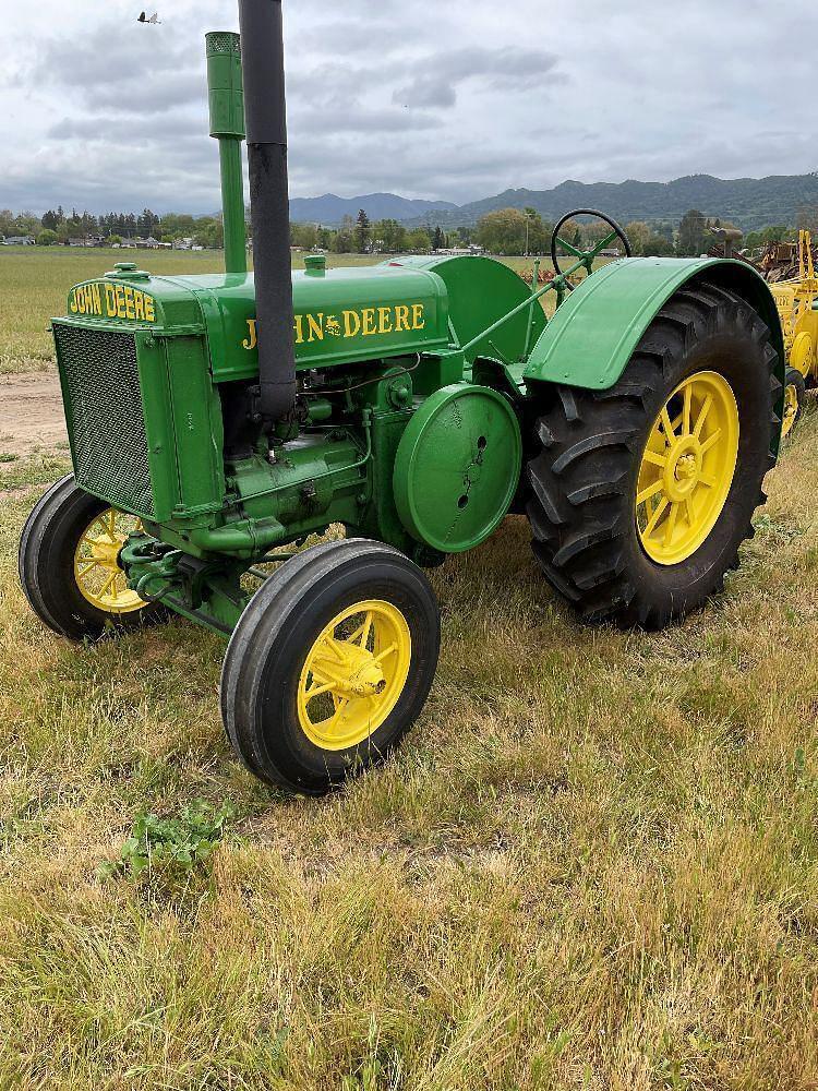 Main image John Deere D 0