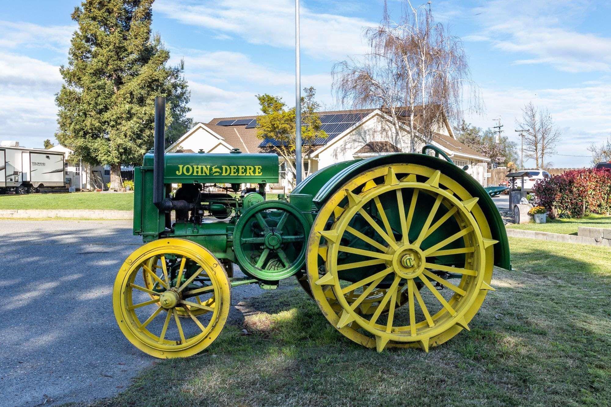 Main image John Deere D