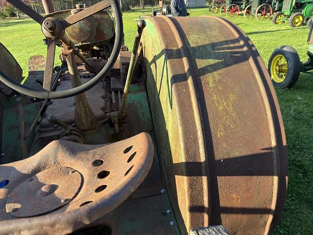 Image of John Deere D equipment image 4