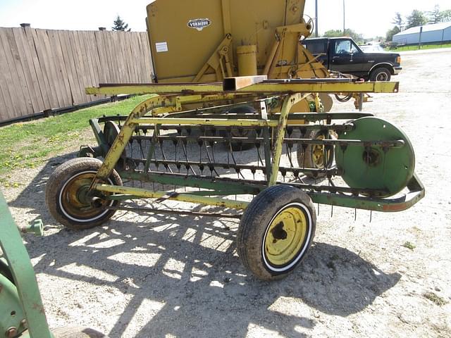 Image of John Deere E0640 equipment image 2
