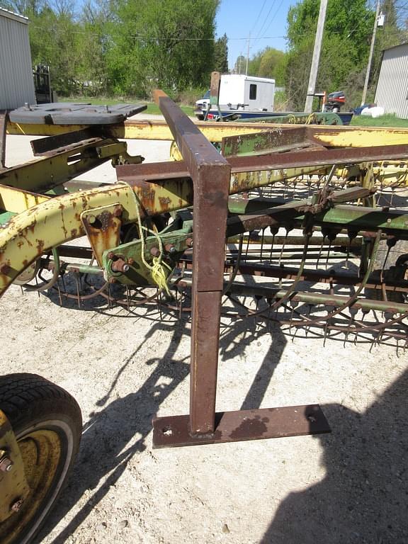 Image of John Deere E0640 equipment image 4
