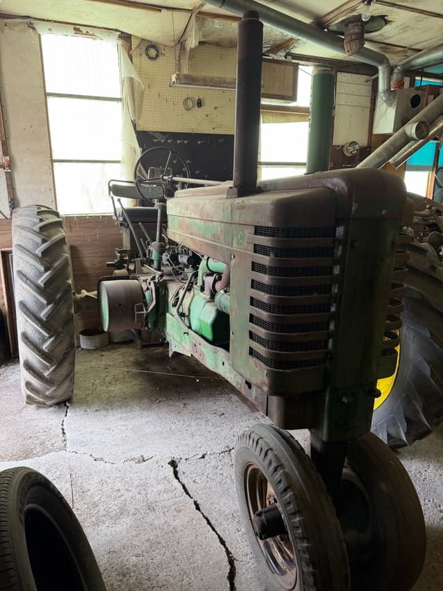 Image of John Deere G equipment image 1