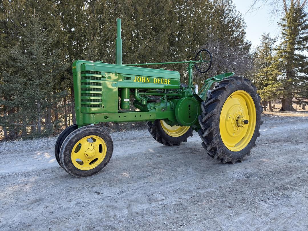 Image of John Deere H Primary image