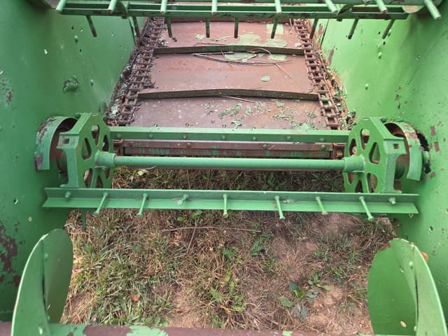 Image of John Deere H equipment image 4