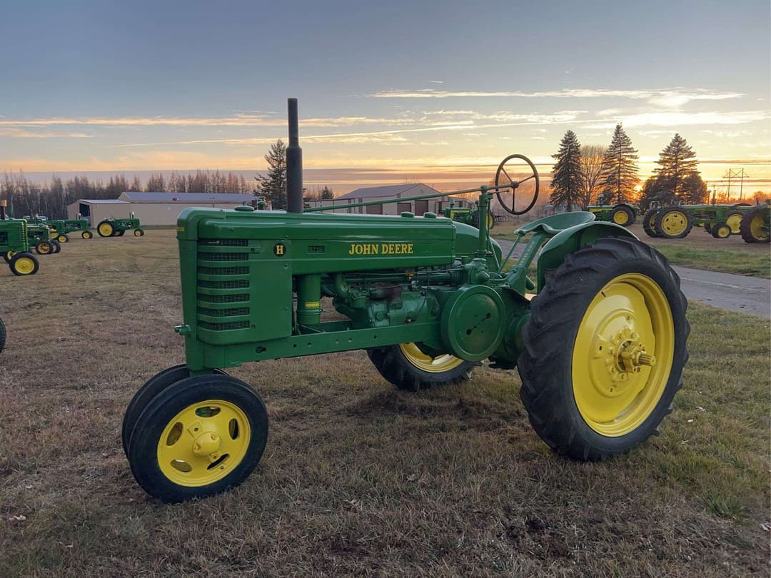 Image of John Deere H Primary image