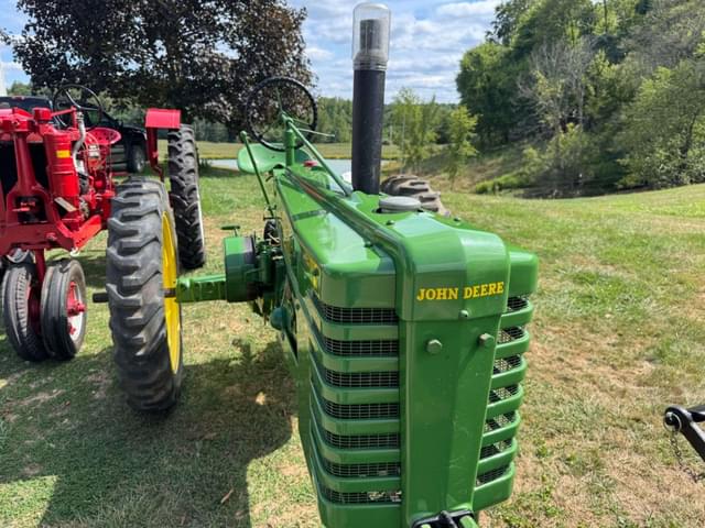 Image of John Deere H equipment image 1