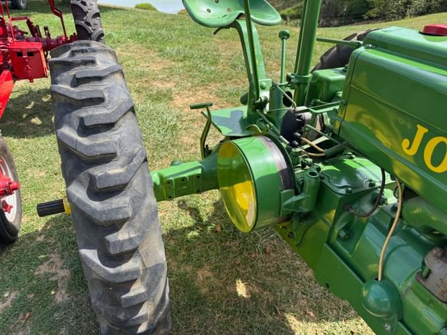 Image of John Deere H equipment image 4