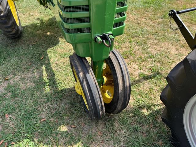 Image of John Deere H equipment image 2