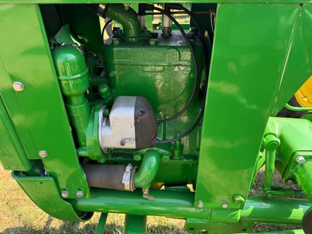 Image of John Deere L equipment image 2