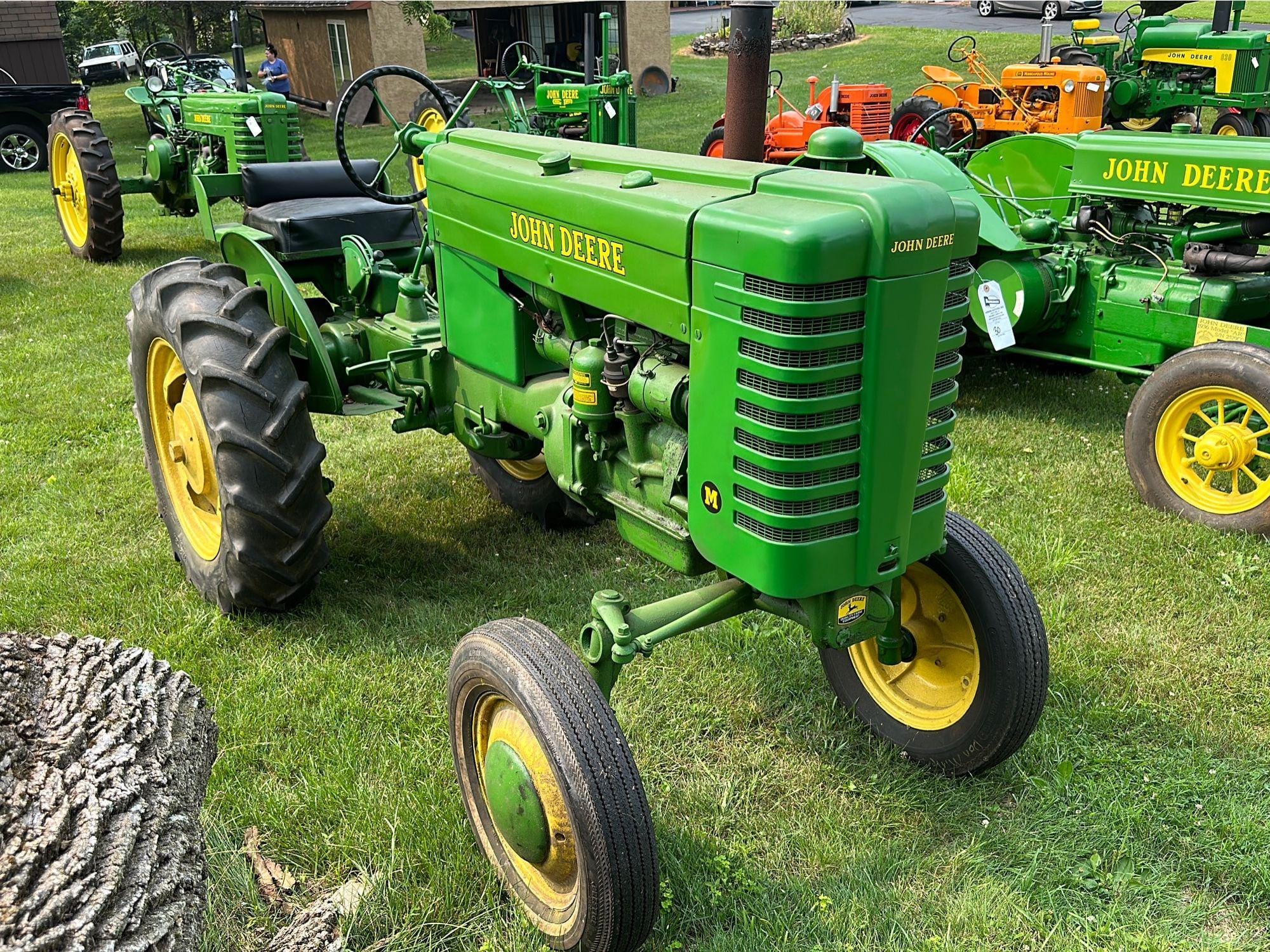 Main image John Deere M