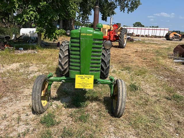 Image of John Deere M equipment image 2