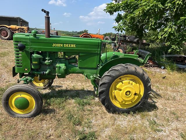 Image of John Deere M equipment image 3