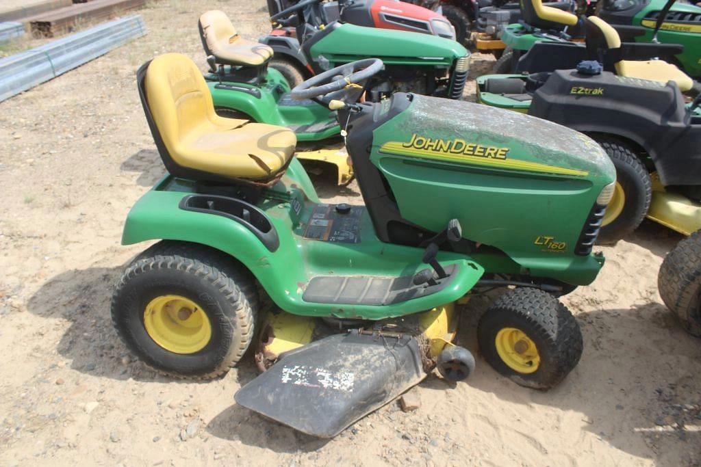 Image of John Deere LT160 Image 0