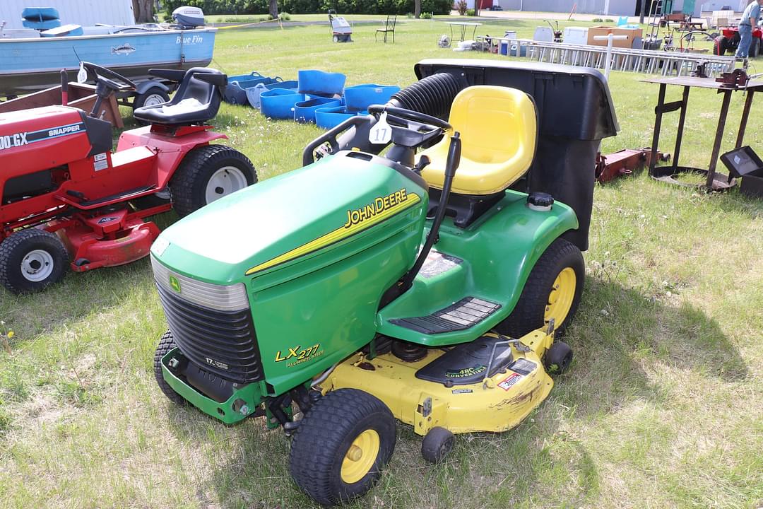 Image of John Deere LX277 Image 0