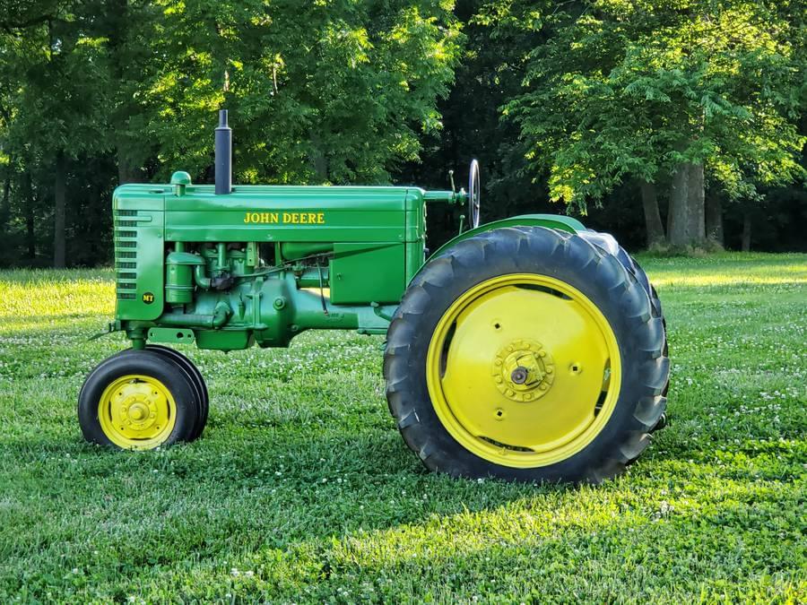 Image of John Deere MT Image 0