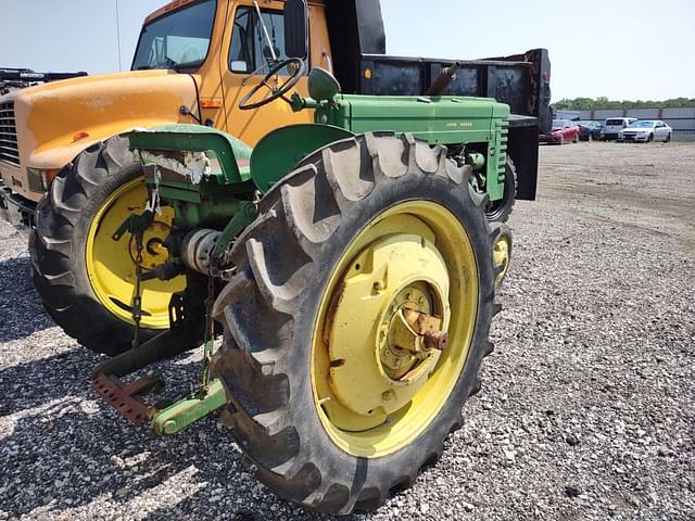 Image of John Deere MT equipment image 4