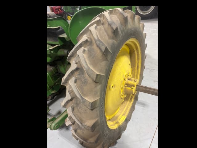 Image of John Deere MT equipment image 4