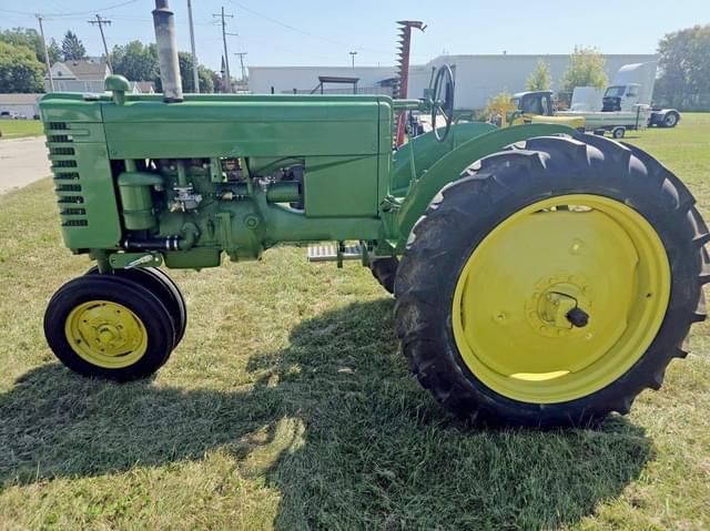 Image of John Deere MT equipment image 2