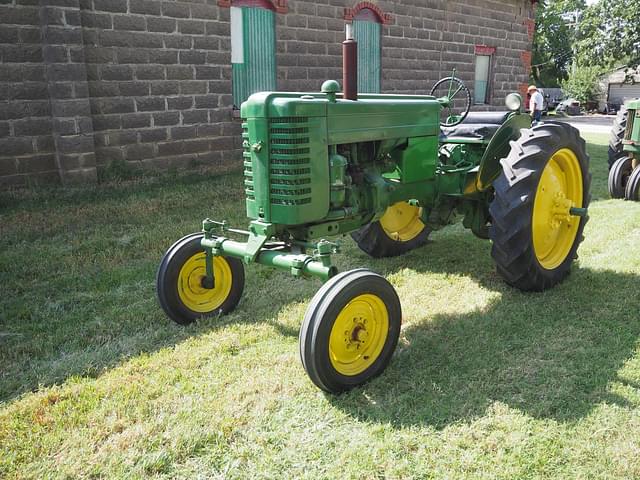 Image of John Deere MT equipment image 1