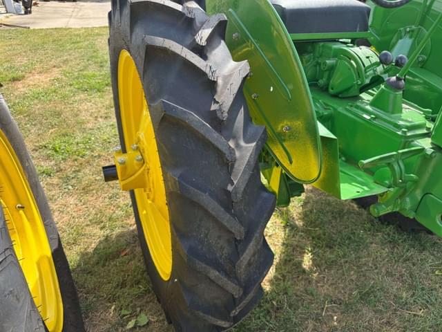 Image of John Deere MT equipment image 4