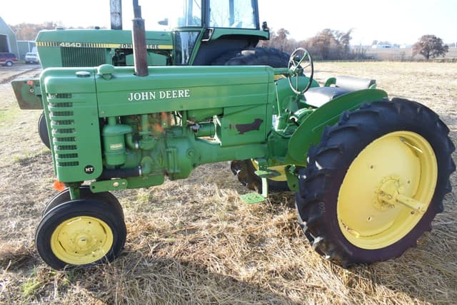 Image of John Deere MT equipment image 3