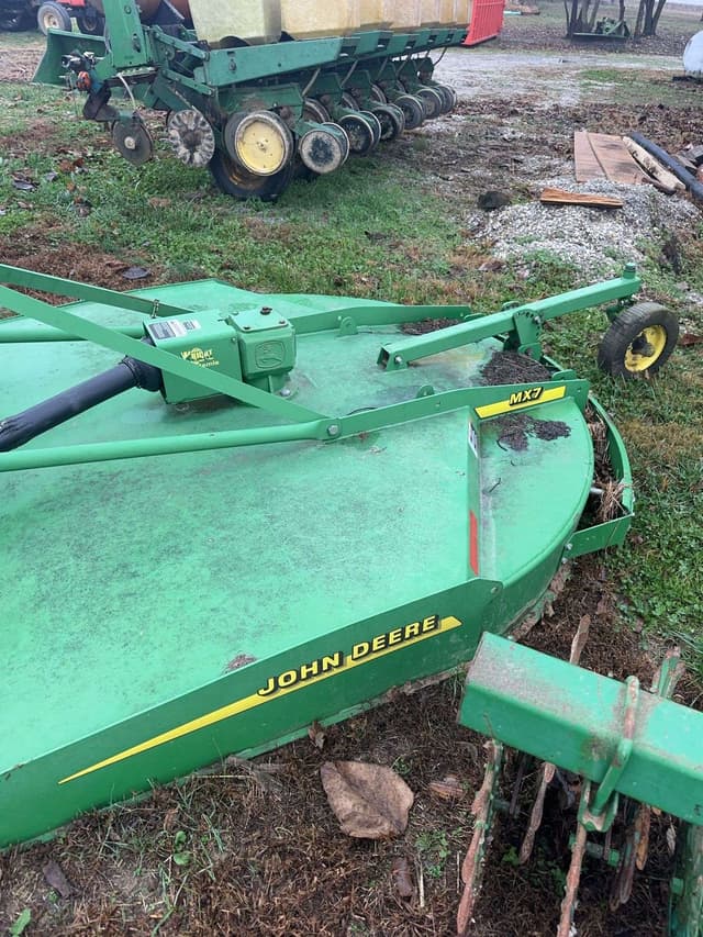 Image of John Deere MX7 equipment image 3