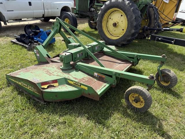 Image of John Deere MX8 equipment image 1