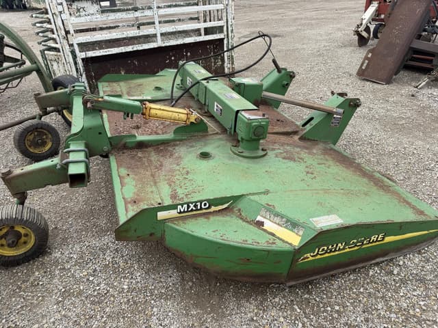 Image of John Deere MX10 equipment image 1