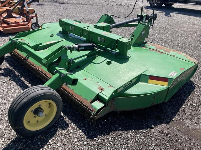 Image of John Deere MX10 equipment image 1