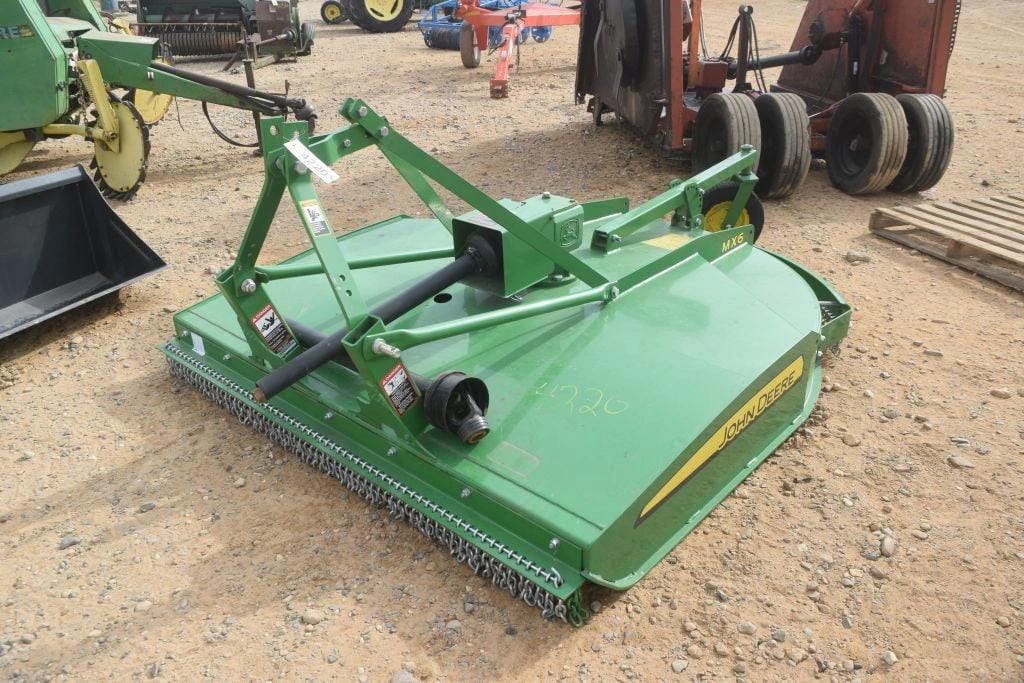 John Deere MX6 Equipment Image0
