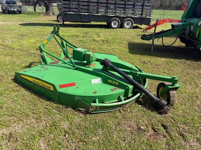 Image of John Deere MX6 equipment image 3