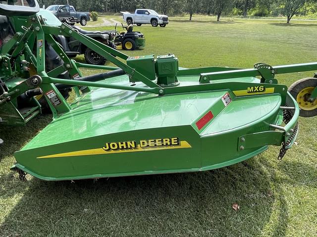 Image of John Deere MX6 equipment image 2