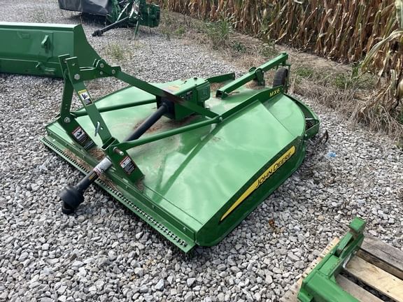 John Deere MX6 Equipment Image0