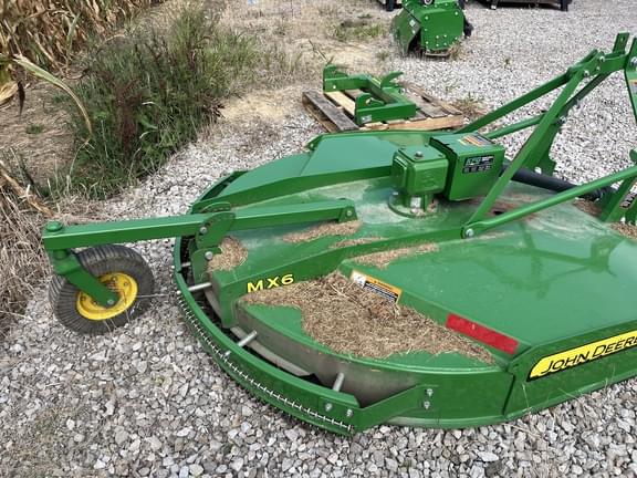 Image of John Deere MX6 equipment image 2