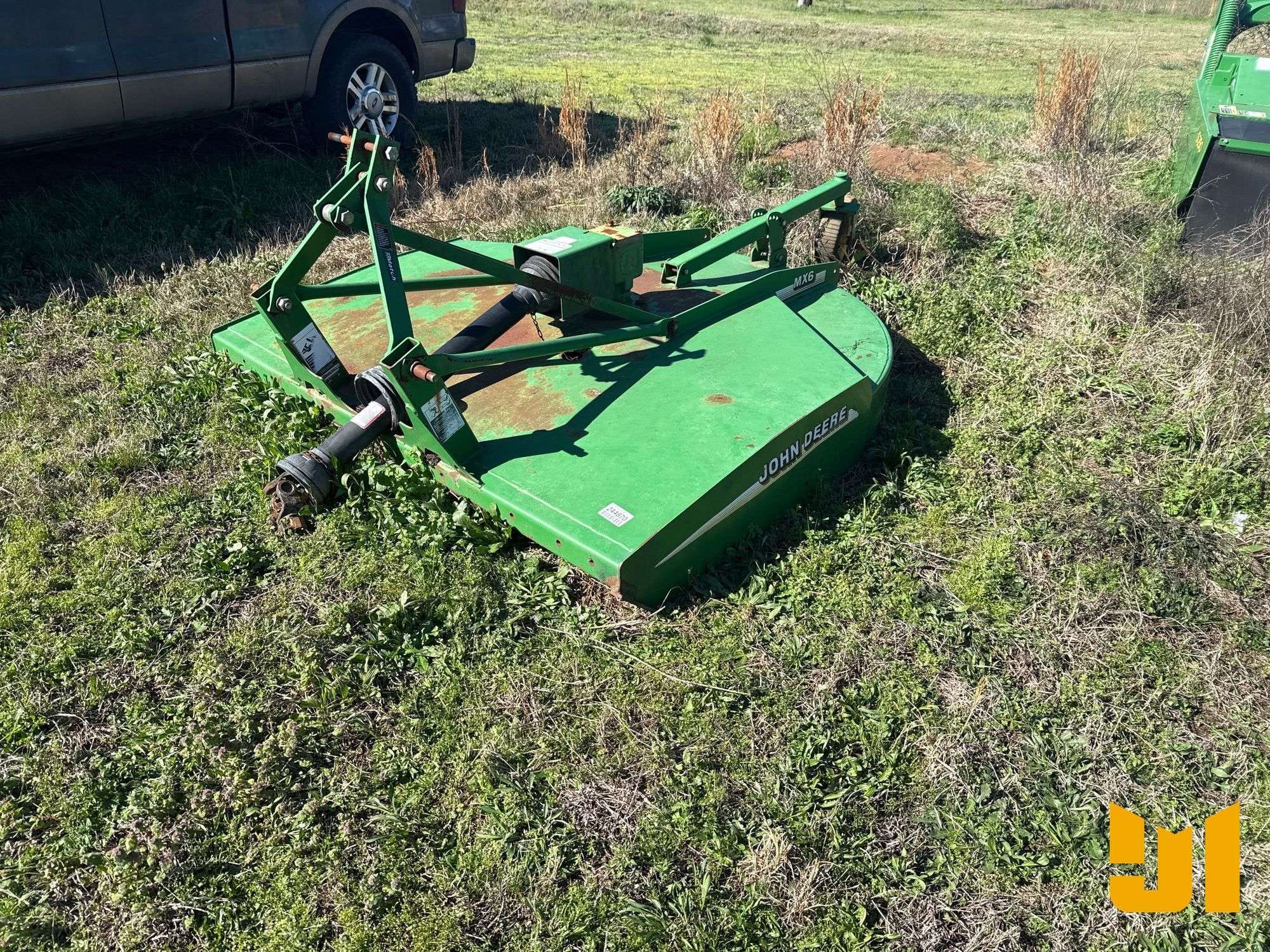 John Deere MX6 Equipment Image0