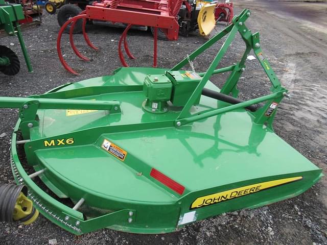 Image of John Deere MX6 equipment image 2