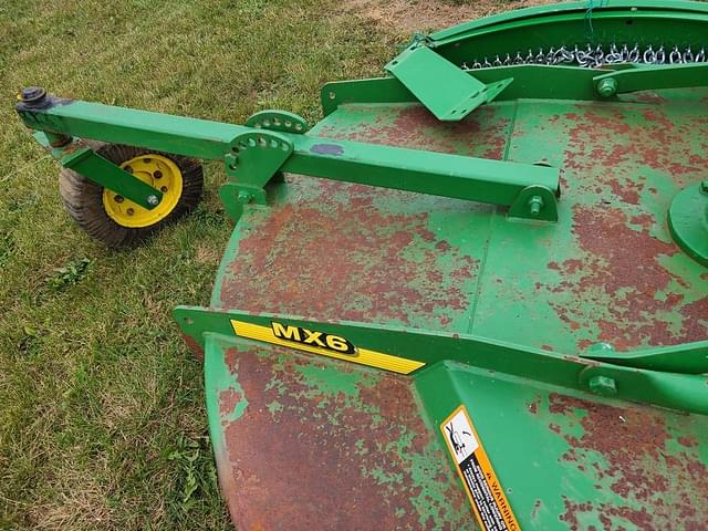 Image of John Deere MX6 equipment image 4