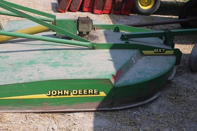 Image of John Deere MX7 equipment image 3