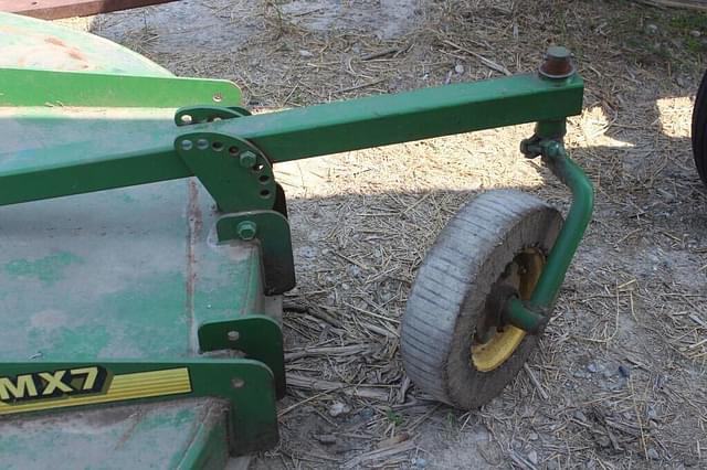 Image of John Deere MX7 equipment image 4