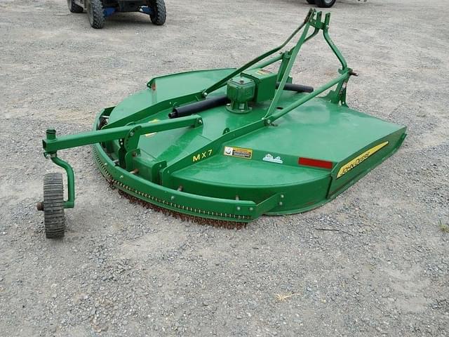 Image of John Deere MX7 equipment image 2