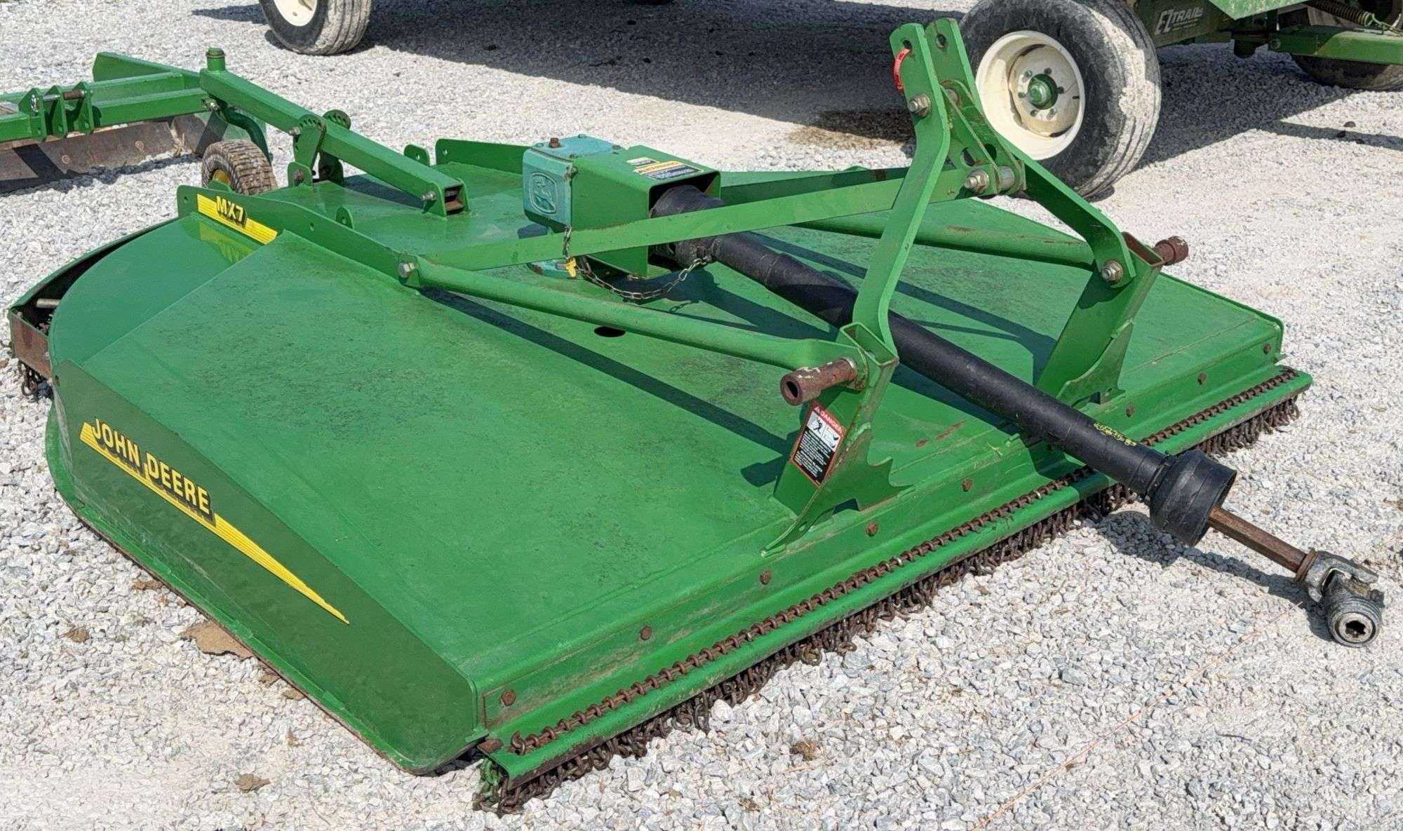 John Deere MX7 Equipment Image0