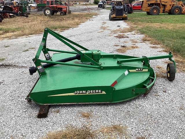 Image of John Deere MX7 equipment image 3