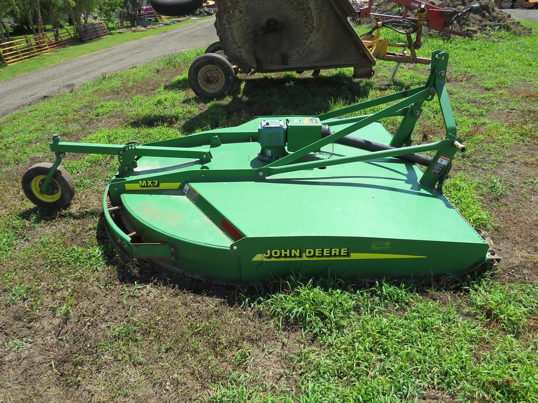 Image of John Deere MX7 Image 0