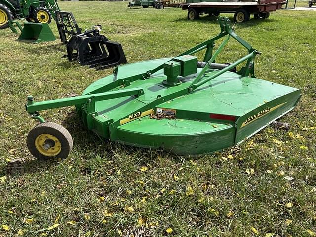 Image of John Deere MX7 equipment image 4