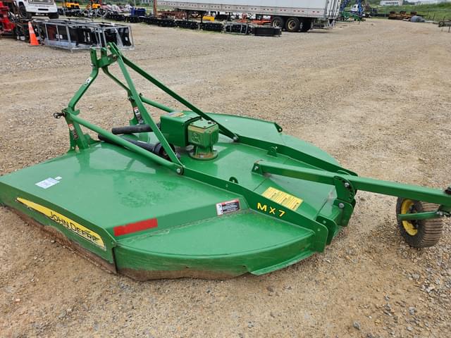Image of John Deere MX7 equipment image 3